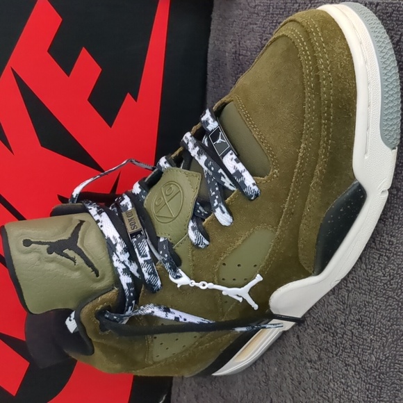 Jordan son of Mars low olive green - Picture 16 of 16